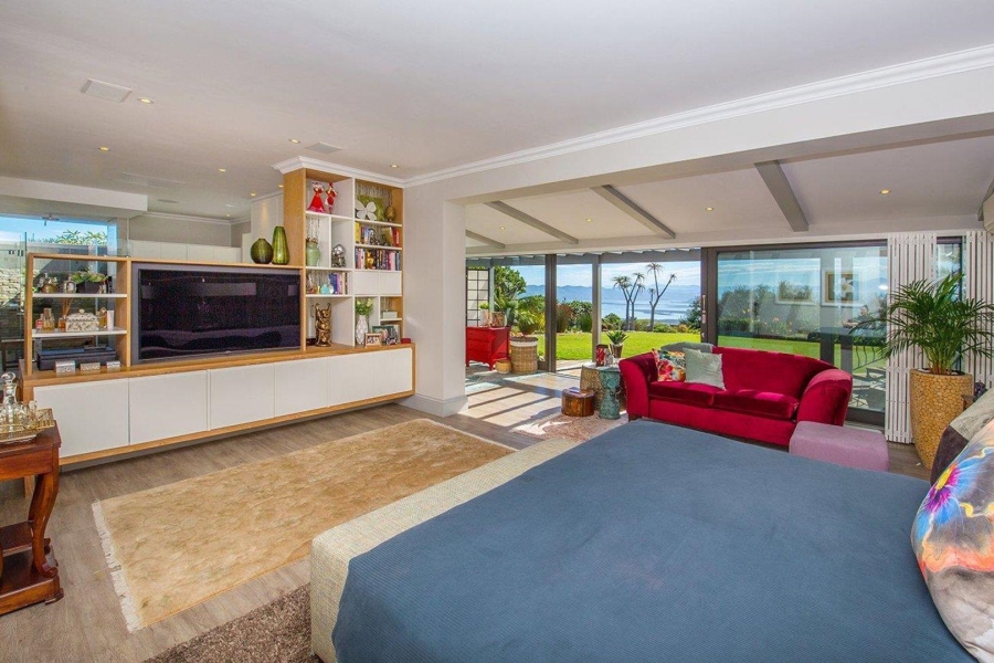 7 Bedroom Property for Sale in Pezula Golf Estate Western Cape